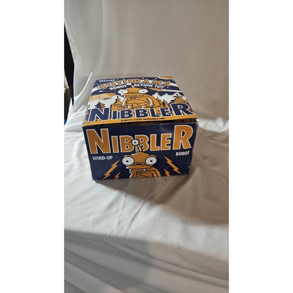 Futurama Nibbler Wind UP Action Figure Vintage - NEW IN BOX - Picture 8 of 11